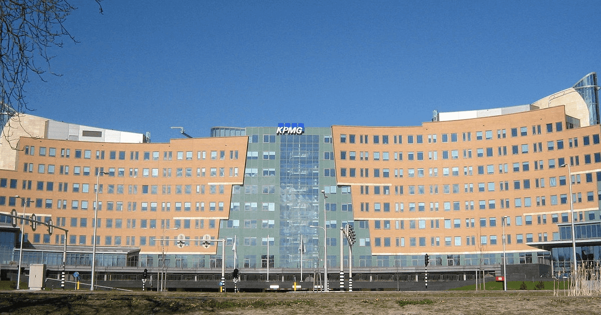 Big Four valitsi Clauden – EY jäi sivuun