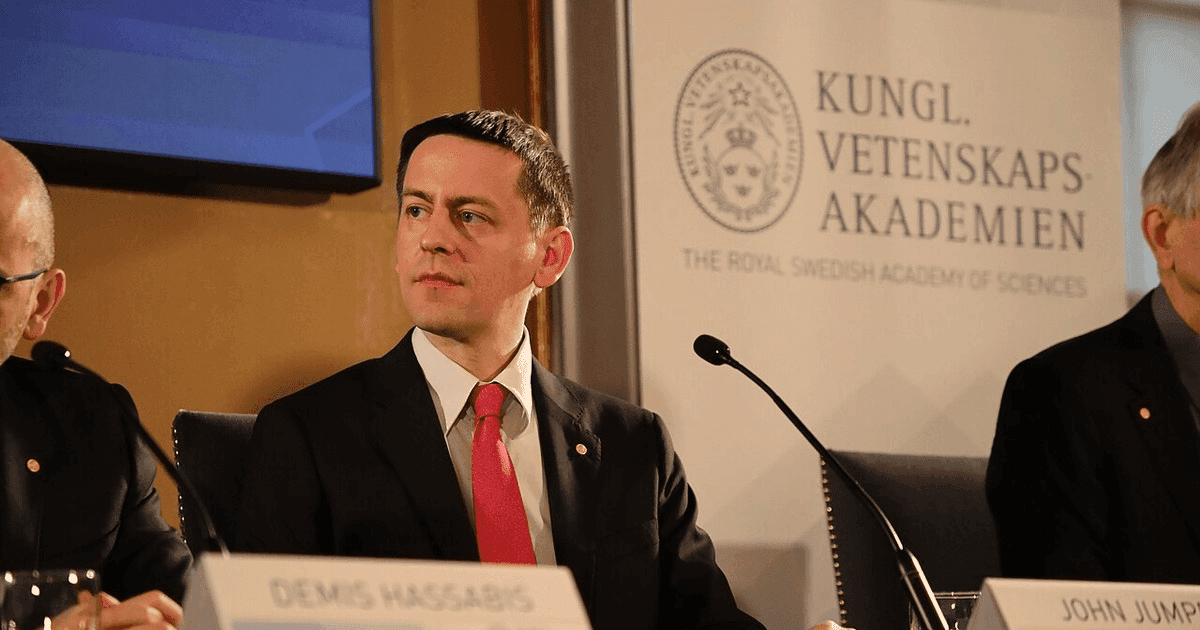 Claude astuu lääkelaboratorioon – Anthropic palkkasi AlphaFoldin isän