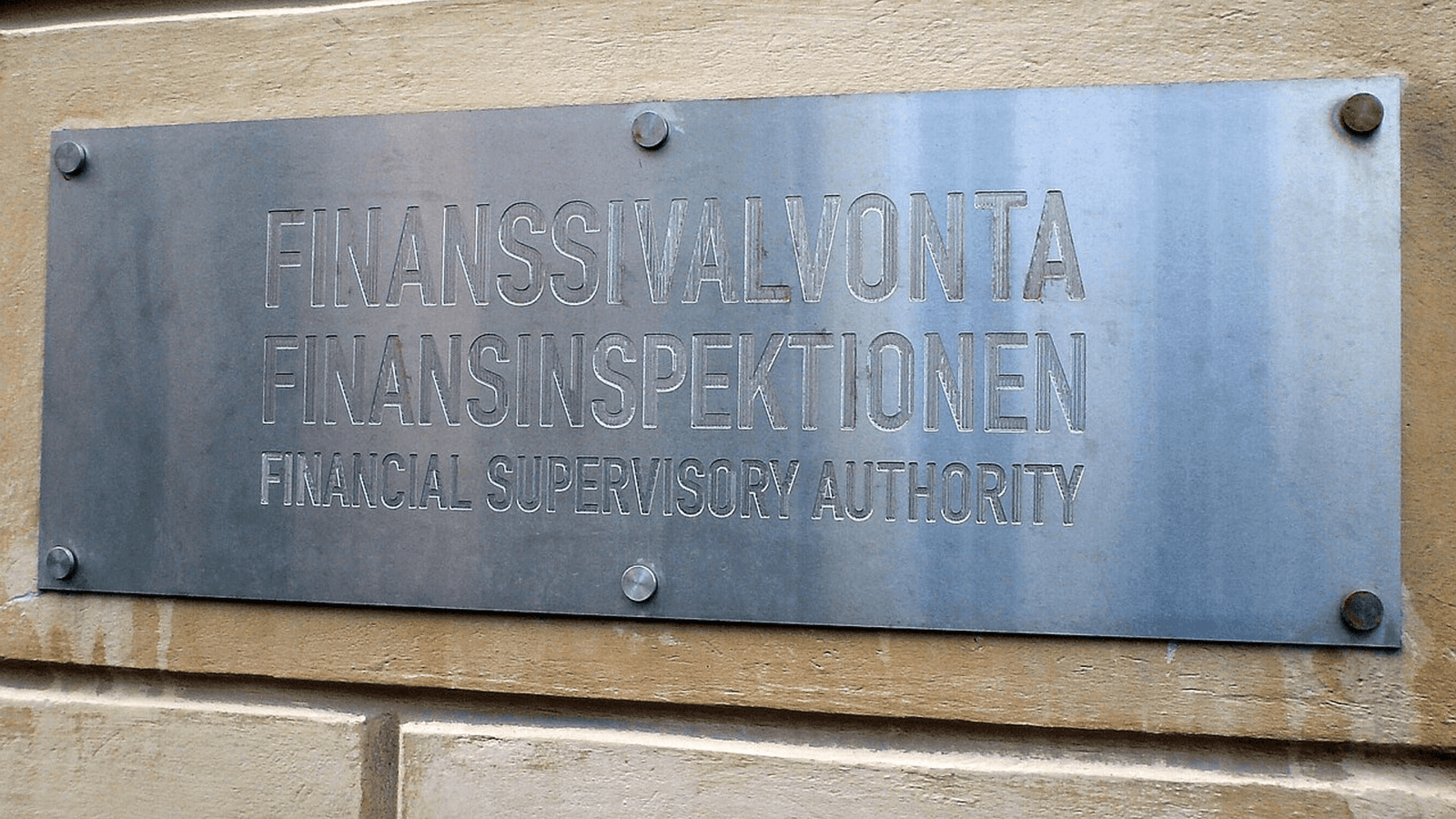 Joka kolmas suuryritys kohtaa huijauksia – kysyjä oli pankki