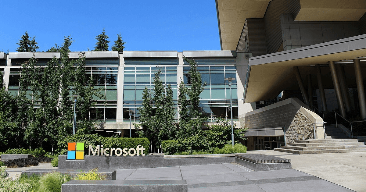 Microsoft potkaisee Claude Coden ulos – kehittäjät raivoissaan