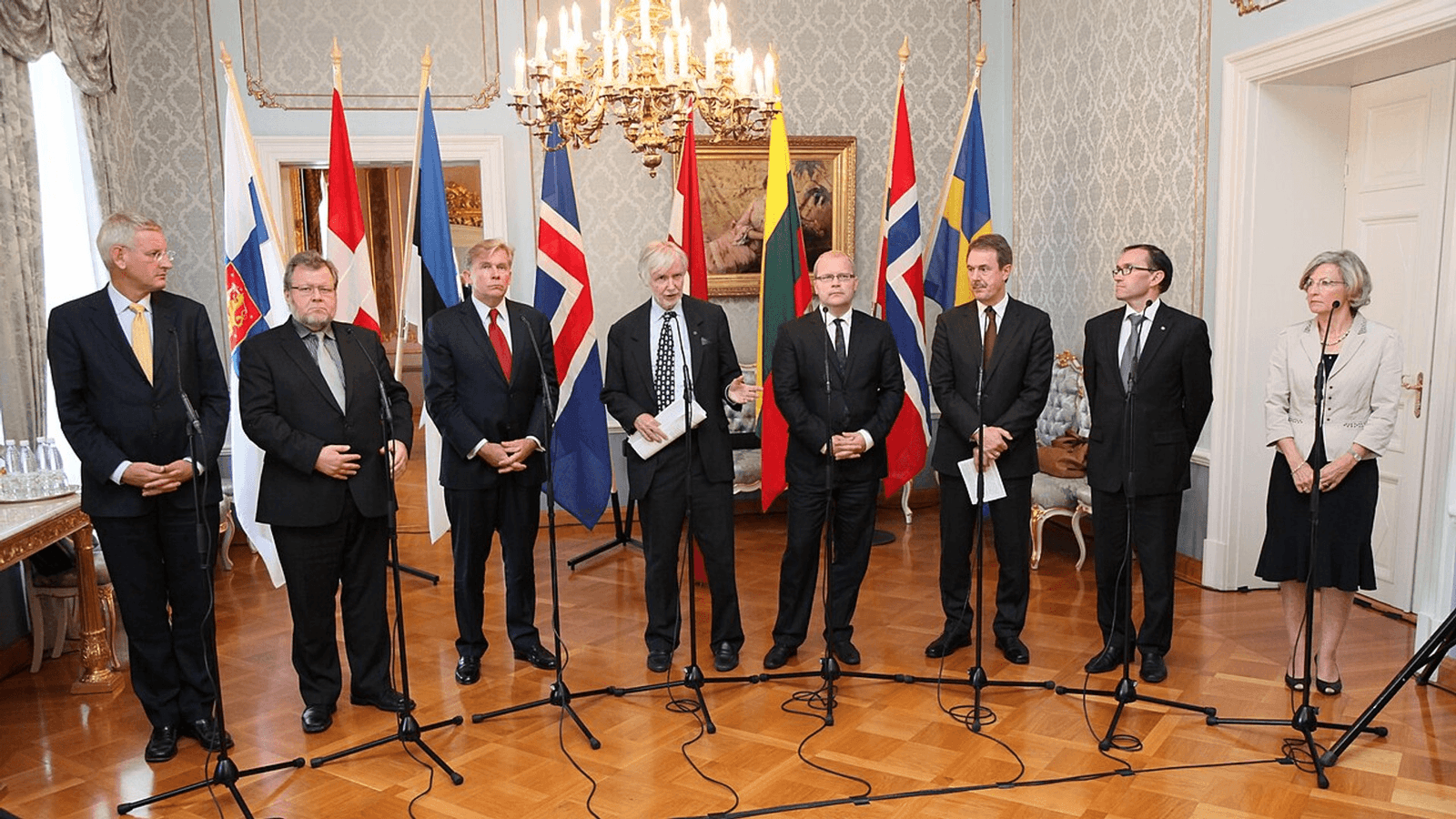 Ulkoministeriö kokeilee tekoälyä, joka ei käy verkossa