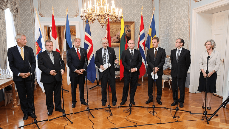Ulkoministeriö kokeilee tekoälyä, joka ei käy verkossa