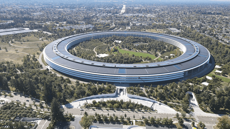 Yksi asetus avaa tekoälylle viestisi ja sähköpostisi – Apple puuttuu
